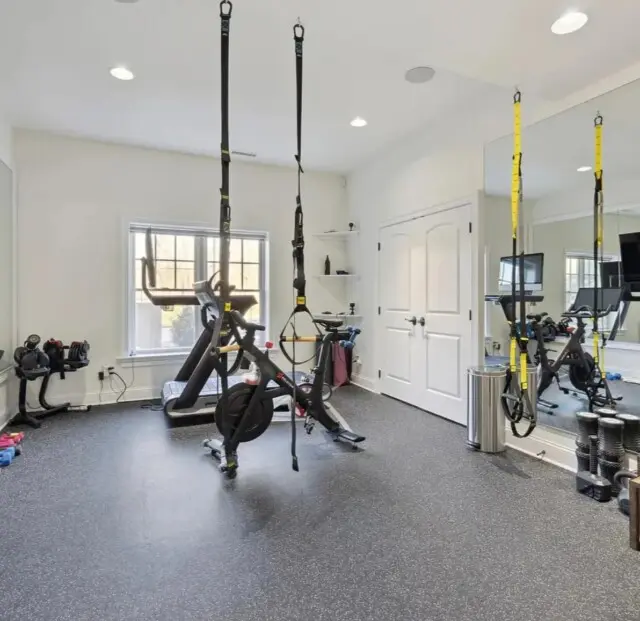 Professional home gym in Super Bowl champion Saquon Barkley’s estate 