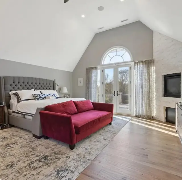 Lavish master bedroom in Saquon Barkley’s estate 