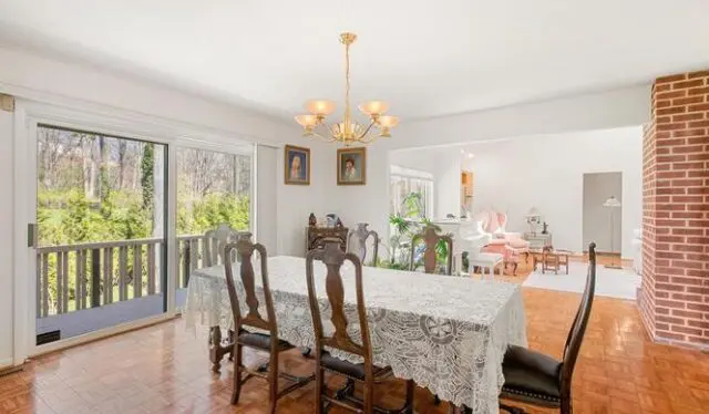 Elegant Bryn Mawr dining room in Pennsylvania 