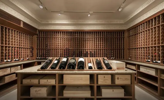 Sophisticated wine cellar in the house of Steve Wynn 