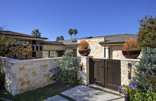 Grand entryway to Home of a Billionaire 