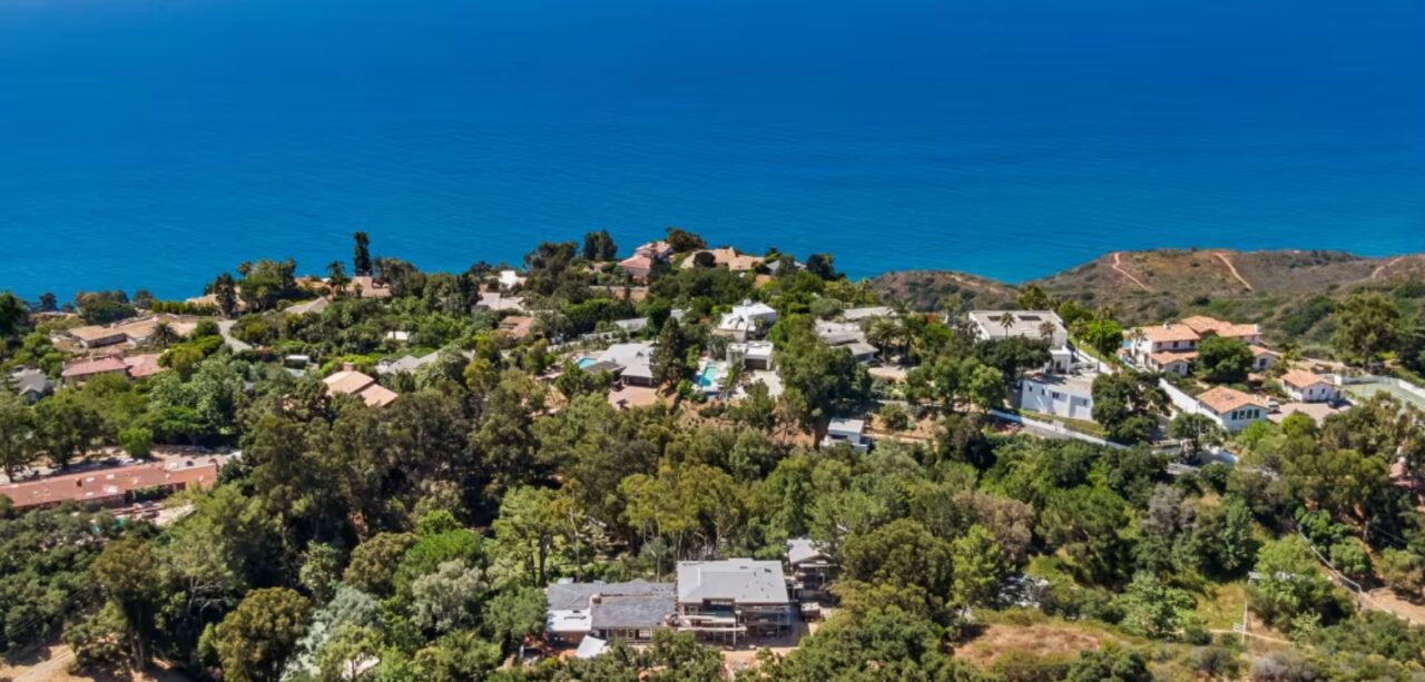 Malibu Treehouse Home once owned by Sally Field and Olivia Newton-John