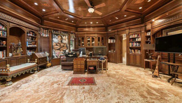 Inside a boxing champion’s home office 