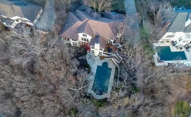 Kansas City Home For Sale Belonging to Travis Kelce 