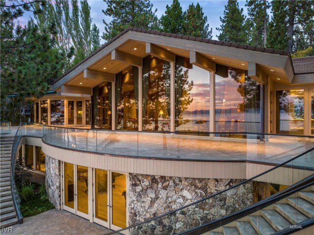 Rear view of Steve Wynn's Lake Tahoe estate 